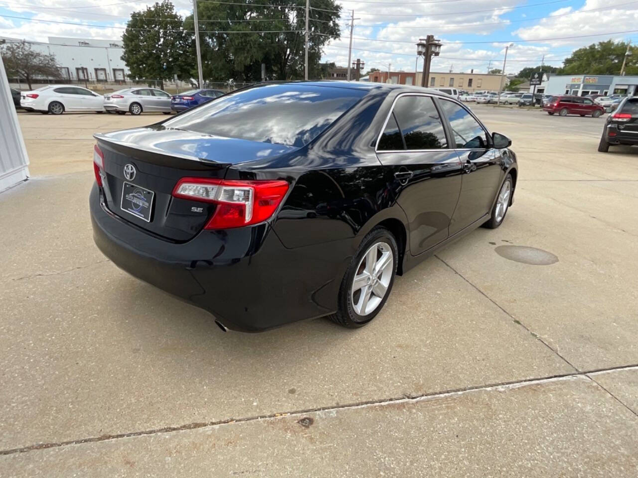 2012 Toyota Camry for sale at Auto Connection in Waterloo, IA