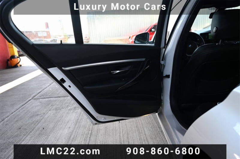 2017 BMW 3 Series 330i xDrive