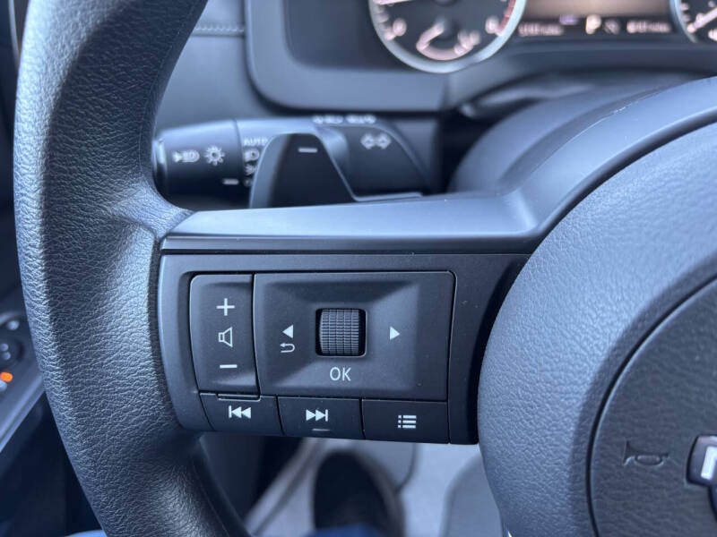 2025 Nissan Pathfinder S