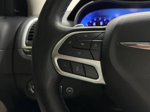 2017 Chrysler 300 C