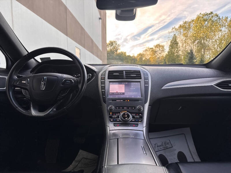 2020 Lincoln MKZ Standard