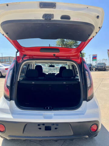 2018 Kia Soul +