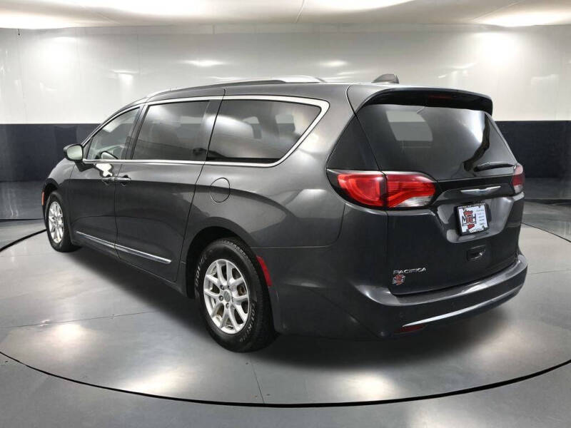 2020 Chrysler Pacifica Touring L