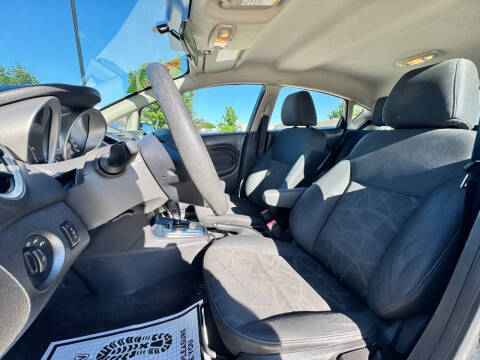 2012 Ford Fiesta SE