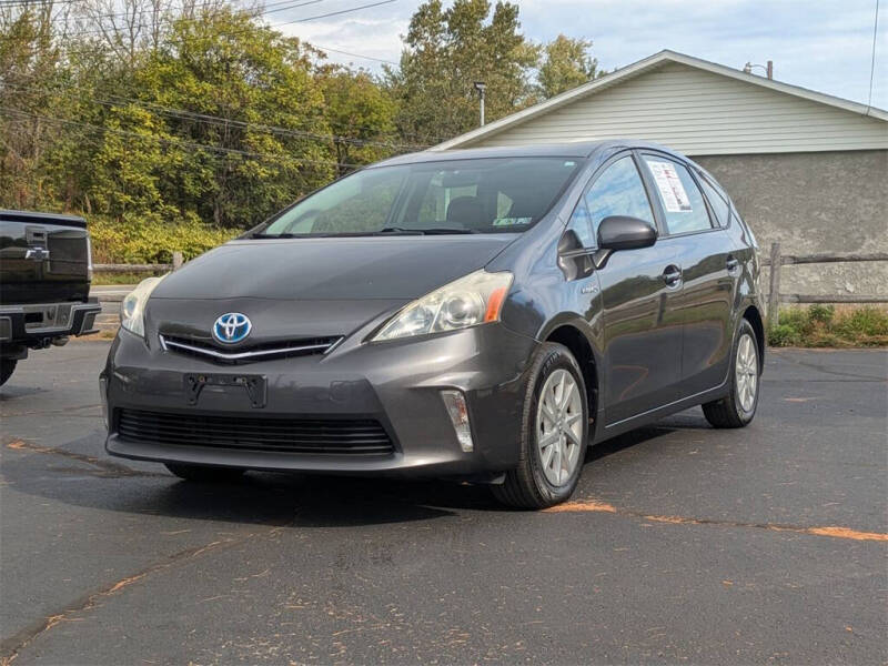 2012 Toyota Prius v Five