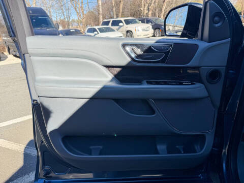 2018 Lincoln Navigator Select