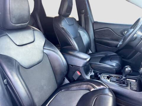 2020 Jeep Cherokee Altitude