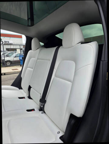 2022 Tesla Model Y Long Range