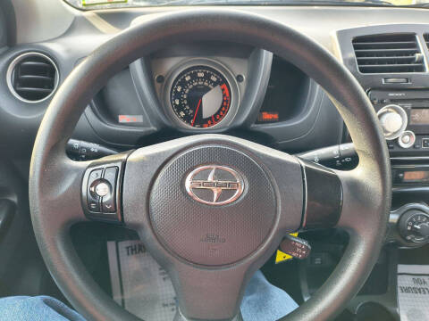 2010 Scion xD