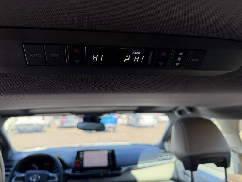 2021 Toyota Sienna XLE 7-Passenger