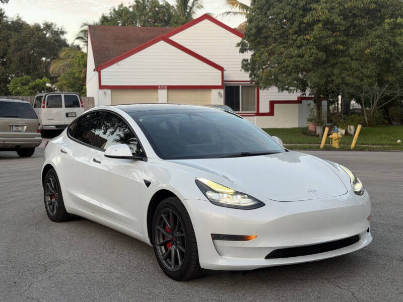 2021 Tesla Model 3 Standard Range Plus