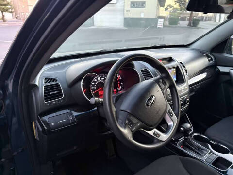 2014 Kia Sorento LX