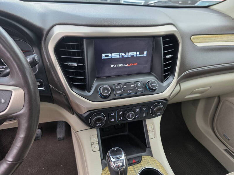 2018 GMC Acadia Denali