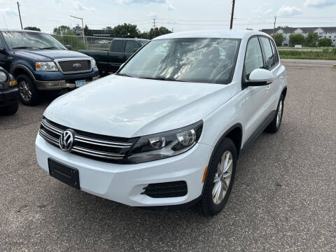 2017 Volkswagen Tiguan for sale at Northtown Auto Sales in Spring Lake MN