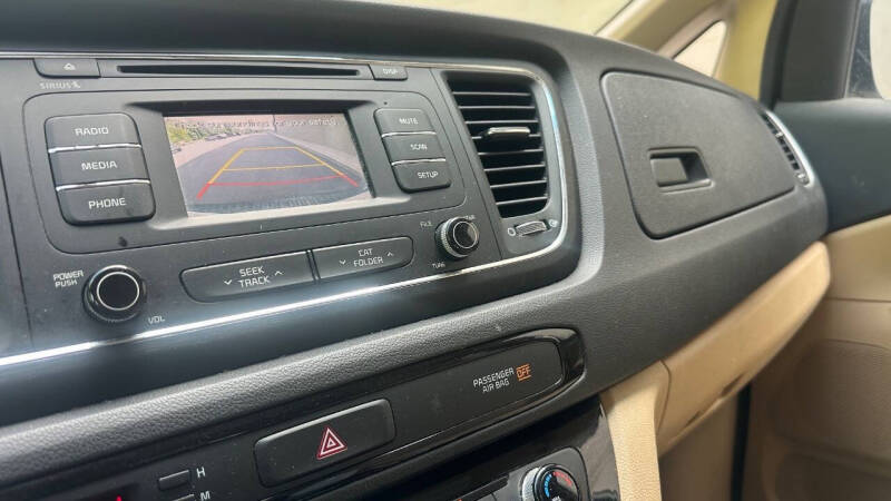 2017 Kia Sedona LX