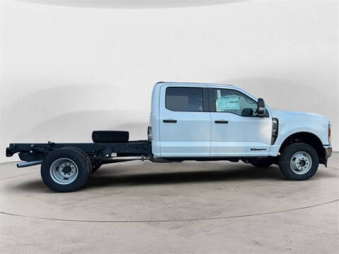 2025 Ford F-350 Super Duty XL