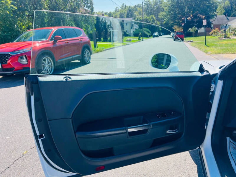 2013 Dodge Challenger SXT