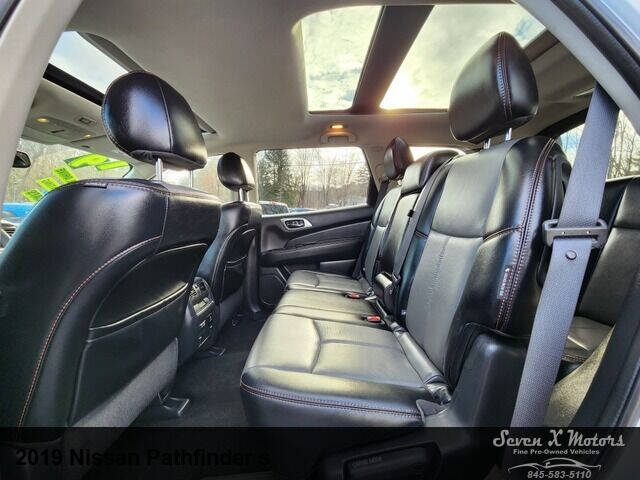 2019 Nissan Pathfinder S