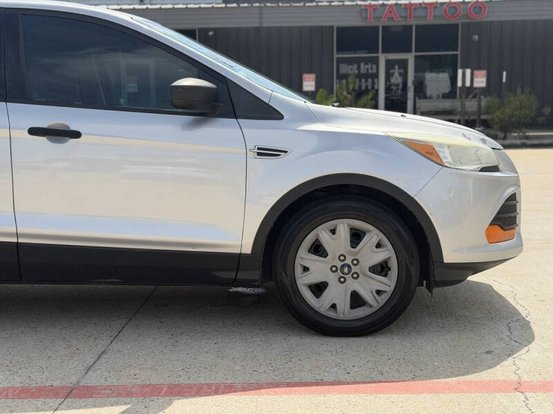 2016 Ford Escape S