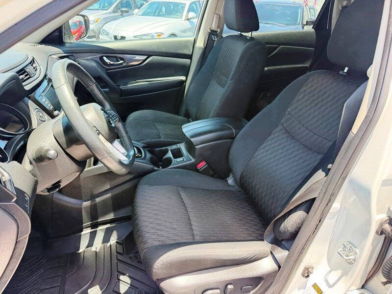 2018 Nissan Rogue SV