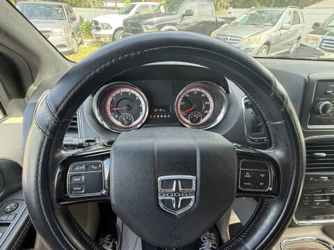 2015 Dodge Grand Caravan SXT Plus