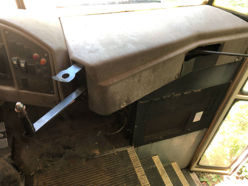 2001 International 3000IC