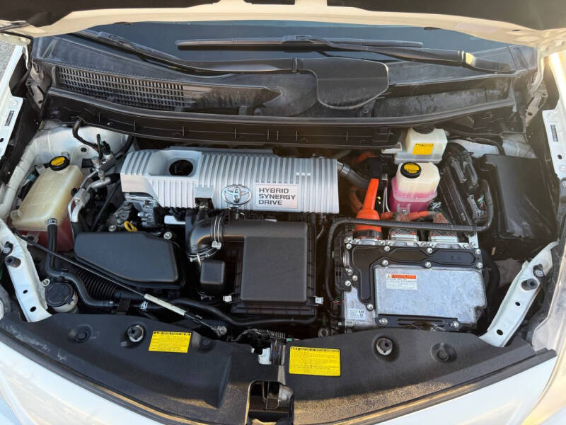 2012 Toyota Prius v