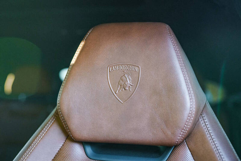 2020 Lamborghini Urus