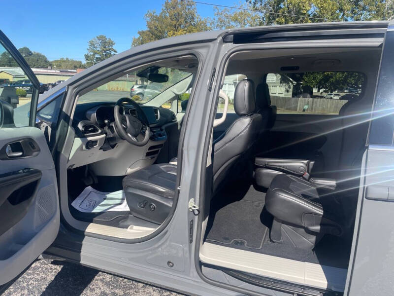 2023 Chrysler Pacifica Touring L