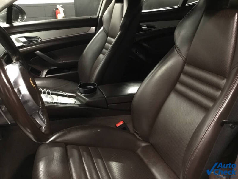 2016 Porsche Panamera GTS