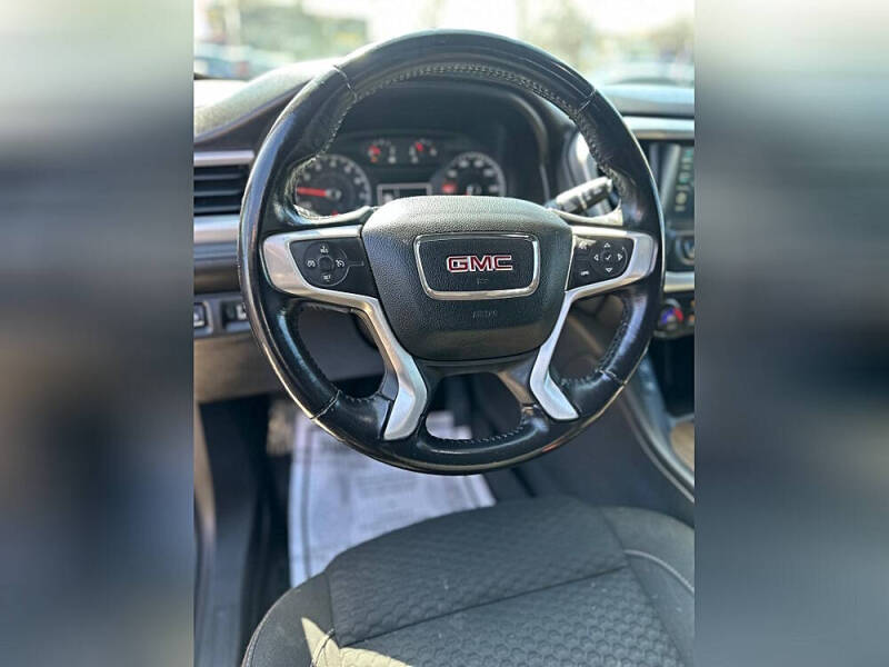 2018 GMC Acadia SLE-2