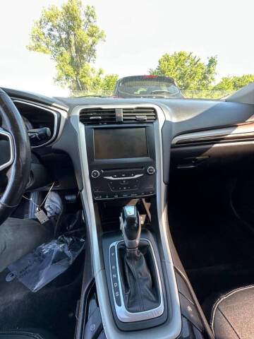 2014 Ford Fusion SE