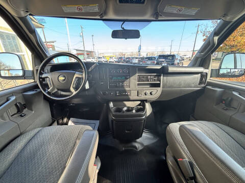 2017 Chevrolet Express LS 2500