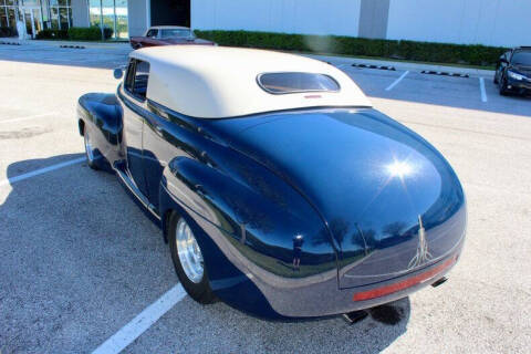 1946 Ford Super Deluxe