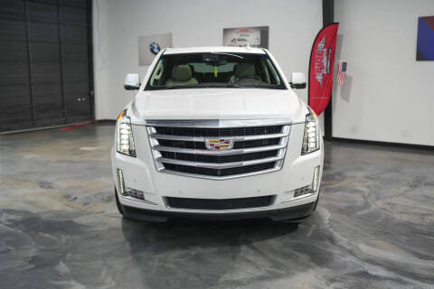 2016 Cadillac Escalade Luxury Collection