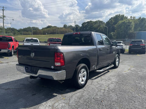 2015 RAM 1500 SLT