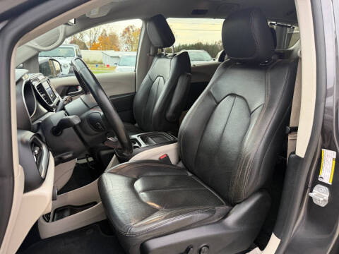 2020 Chrysler Pacifica Touring L