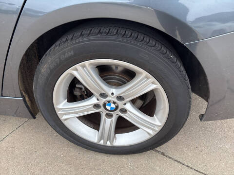 2012 BMW 3 Series 328i
