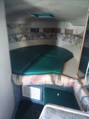 1993 Sea Ray 330 Cruiser