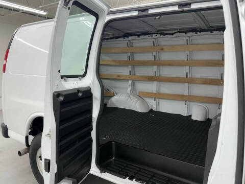 2021 Chevrolet Express 2500