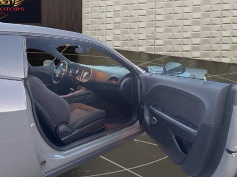 2018 Dodge Challenger SXT
