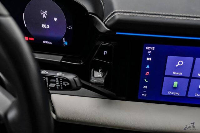 2025 Porsche Macan 4 Electric