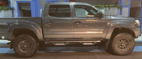 2012 Toyota Tacoma for sale at CLEAR CHOICE AUTOMOTIVE in Milwaukie OR