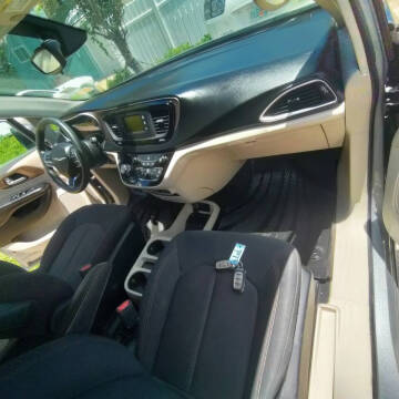 2017 Chrysler Pacifica LX