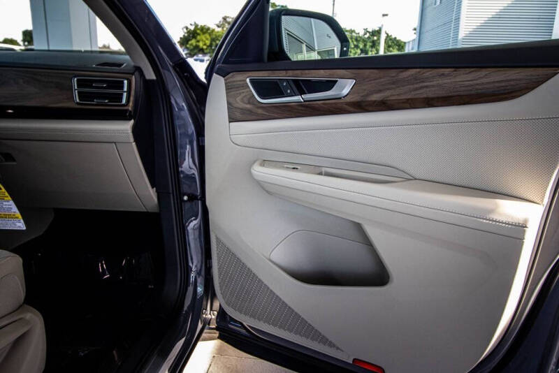 2026 Volkswagen Atlas SE