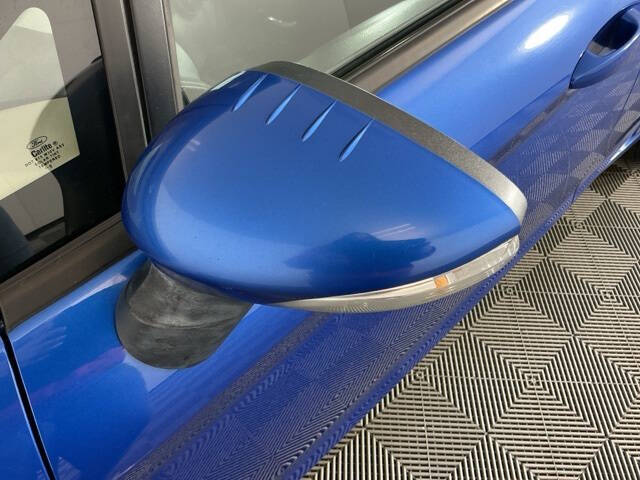 2011 Ford Fiesta SES