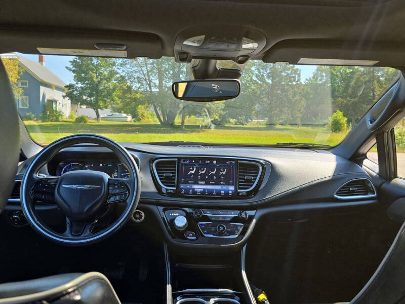 2021 Chrysler Pacifica Hybrid Limited