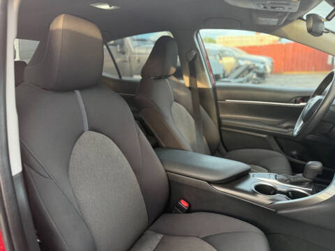 2022 Toyota Camry LE