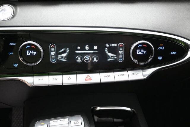 2024 Genesis Electrified GV70