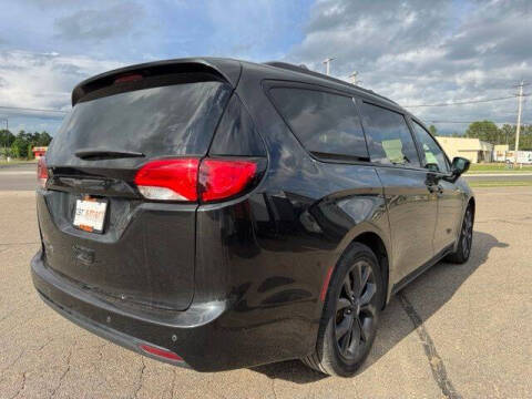 2020 Chrysler Pacifica Touring L